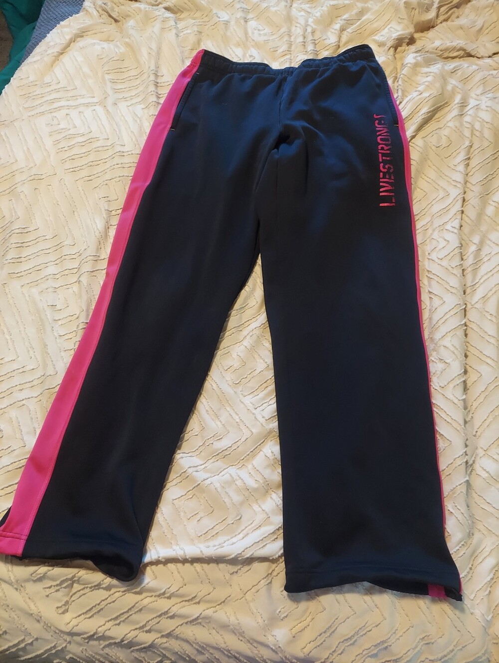 Nike Therma-FIT Livestrong Black & Pink Stripe Sweatpants - Medium